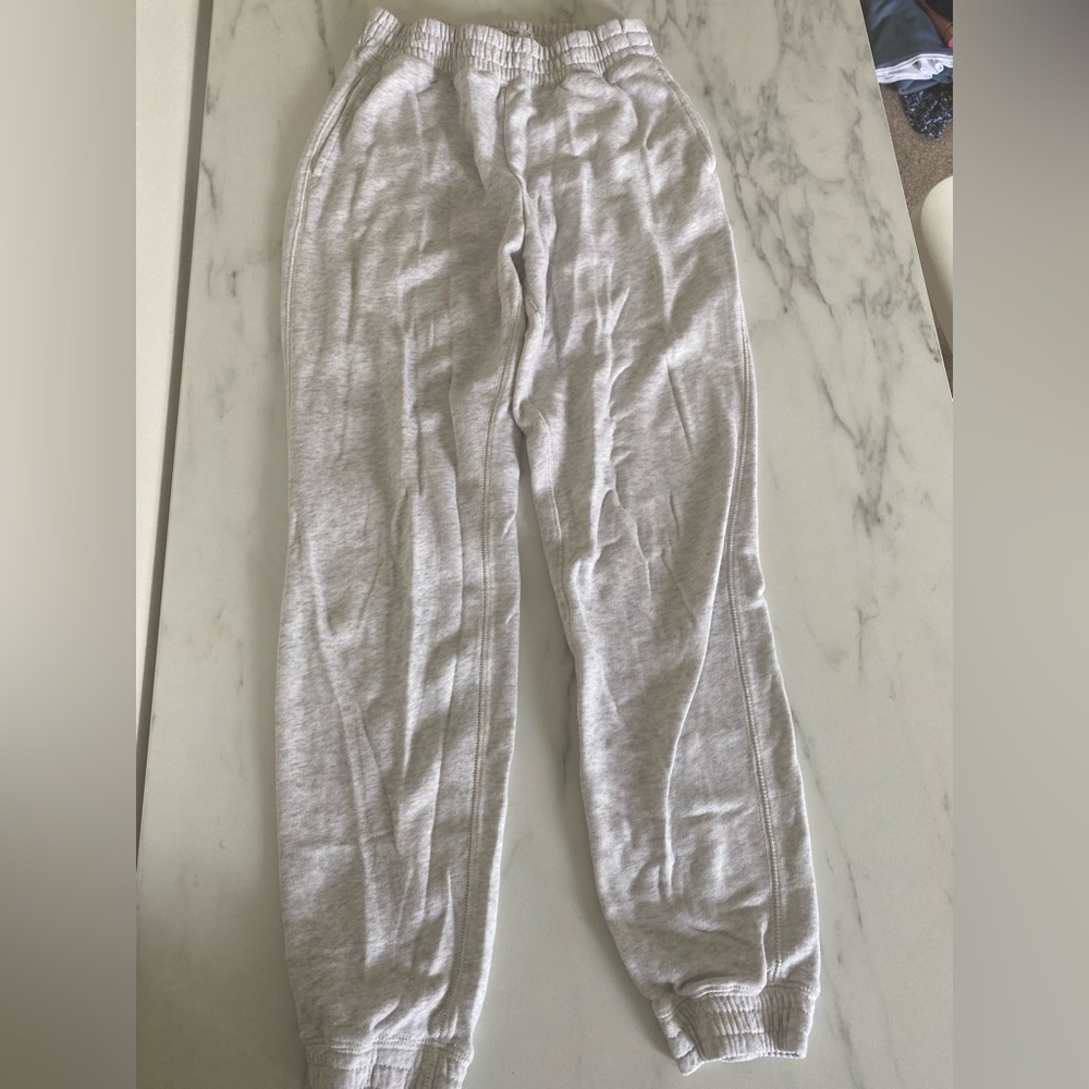 Grey Abercrombie & Fitch sweatpants